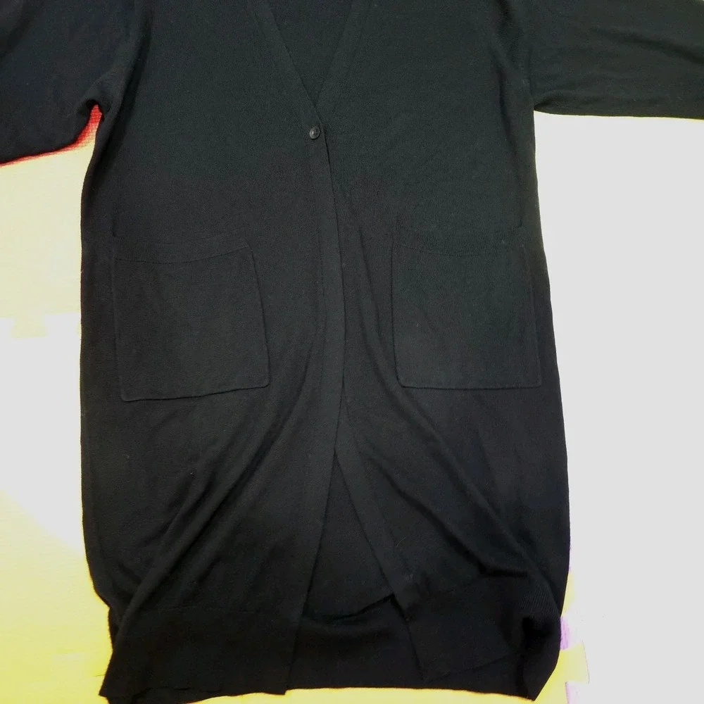 Uniqlo Black Rayon Blend Long Cardigan Sweater, Size M, Soft Knit‎